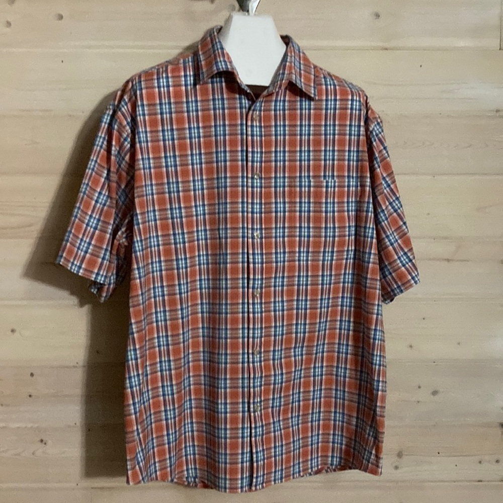 CLEARWATER Outfitters, Size XXL Men’s Short Sleeve Cotton blend casual shirt.